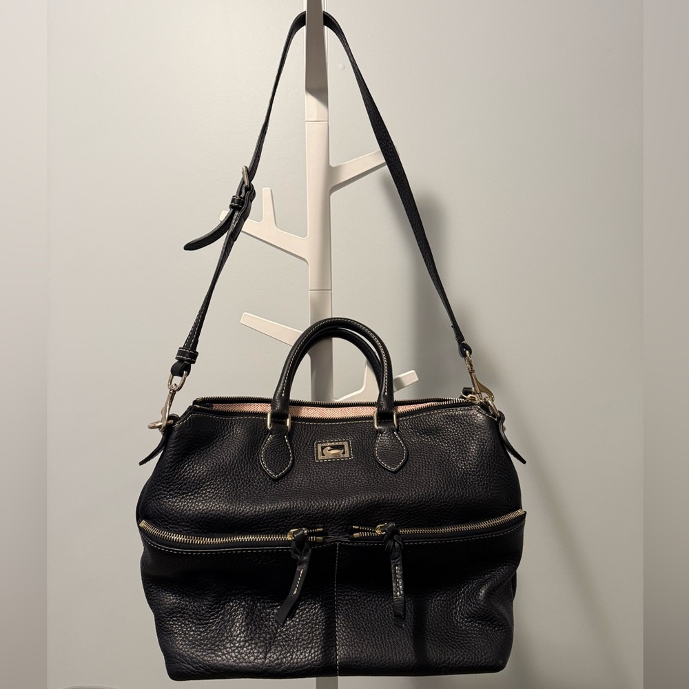 Dooney & Bourke leather crossbody bag